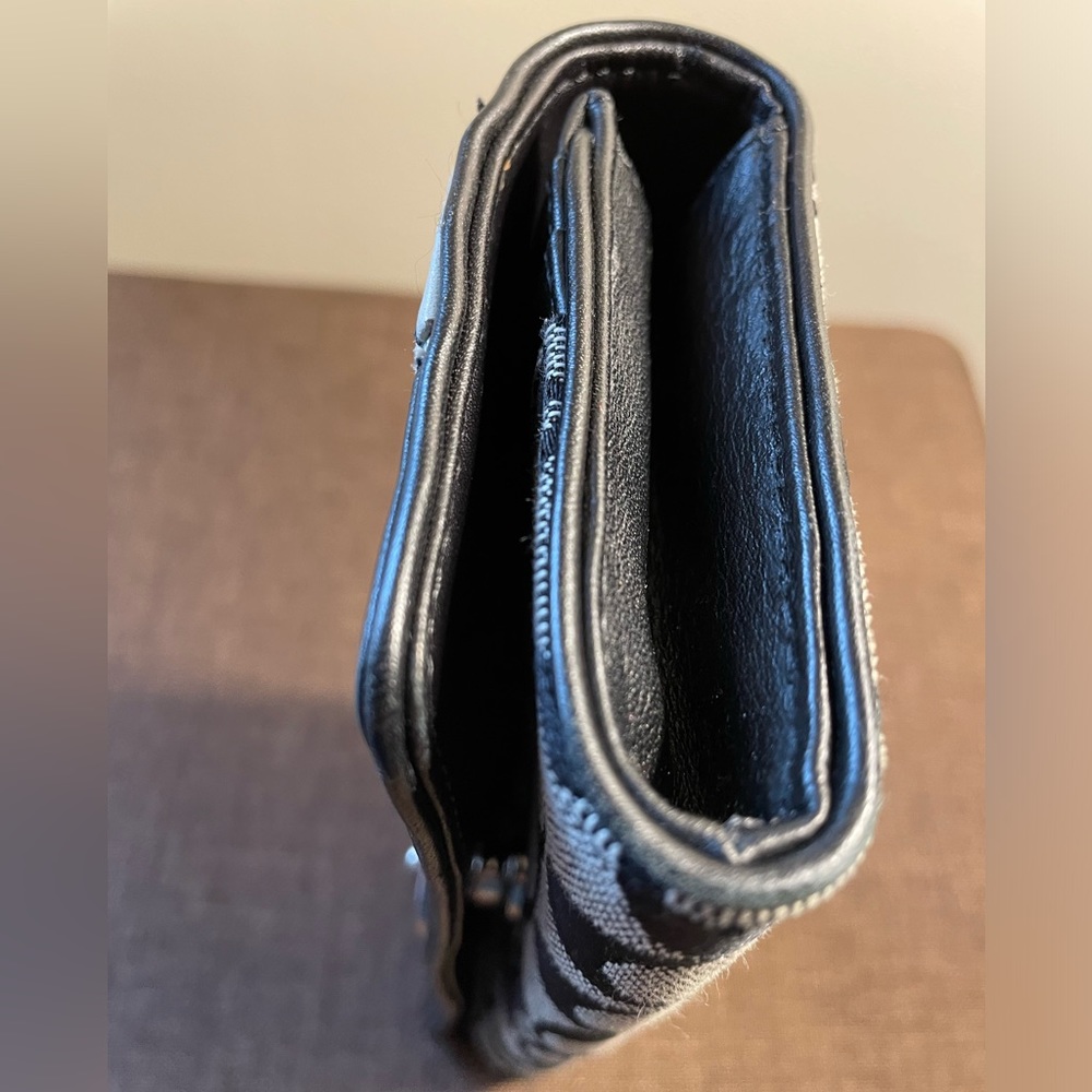 Coach Wallet - Picture 4 of 11